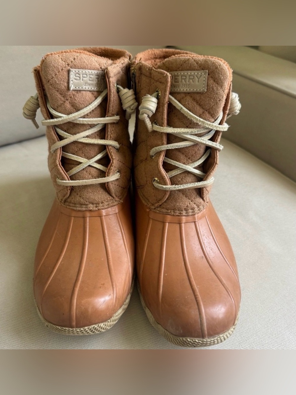 Sperry Women’s Brown Duck Boots with Cream Laces waterproof boot size 8